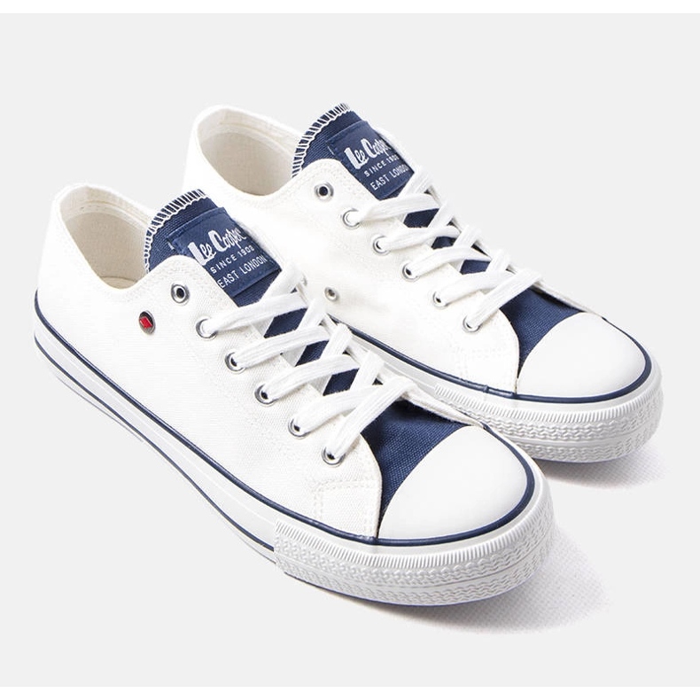Hvide sneakers fra Lee Cooper LCW-22-31-0931M 1