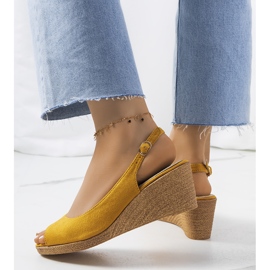Gule espadriller på Alpat-kiler 1
