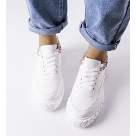 Pink sneakers med kæde fra Thilda hvid 1