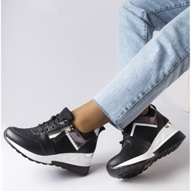 Inna Sorte wedge sneakers fra Deodata 1