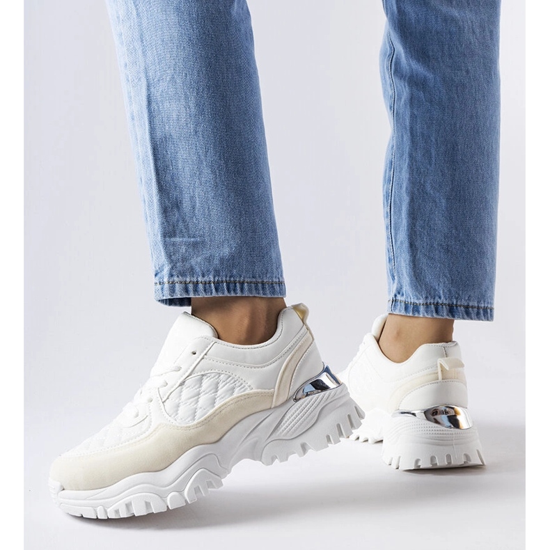 Inna Hvide sneakers med sølvindlæg fra Esquibel 1