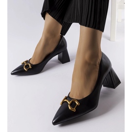 Sorte pumps på en asymmetrisk pin 9537 Sort 1
