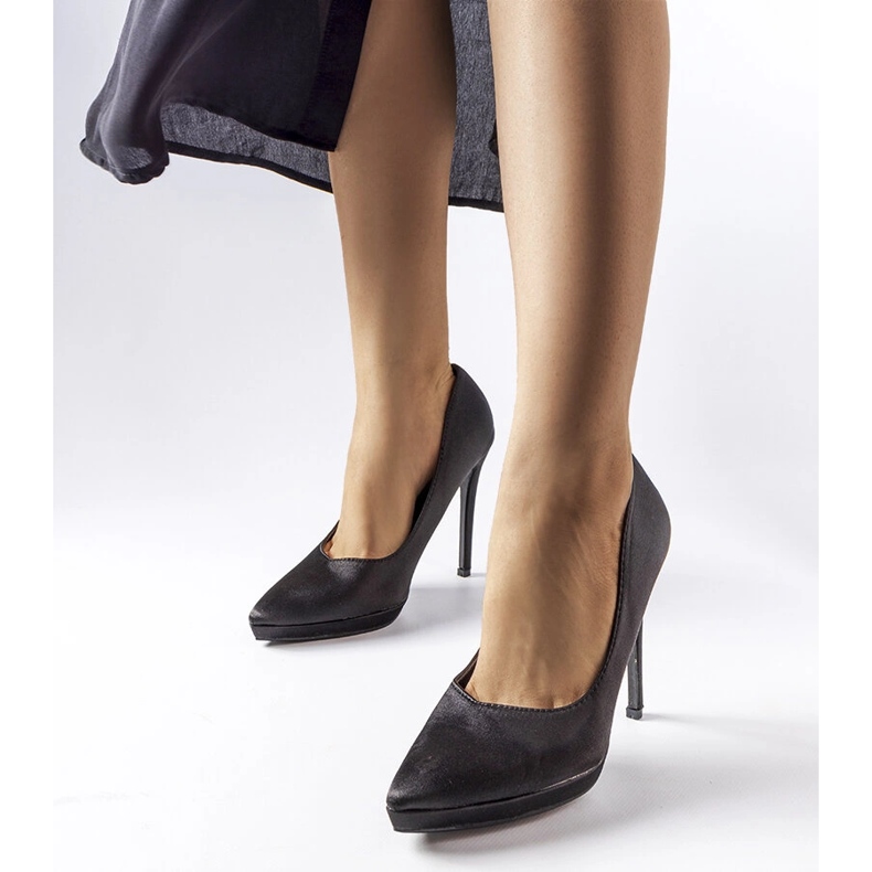 Inna Silje sorte satin pumps 1