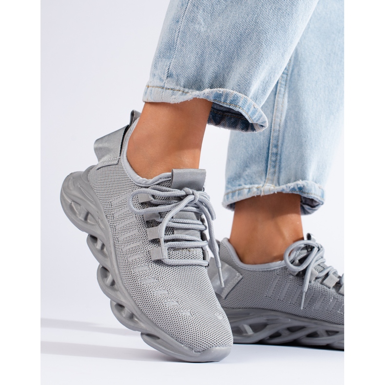 TRENDI Grå lyse sneakers 1