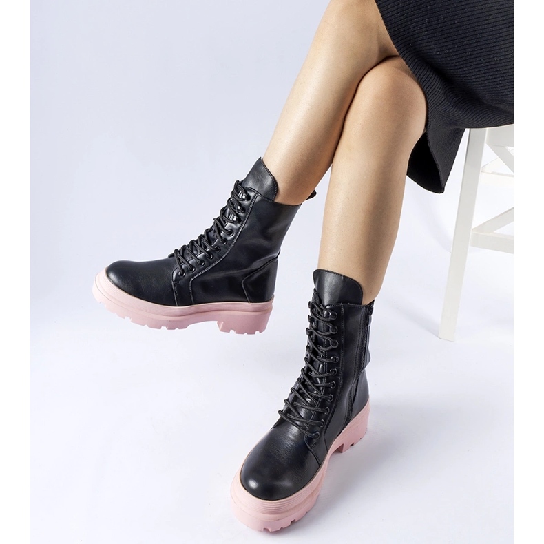 Sorte sneakers med farverig Quennie-sål 1
