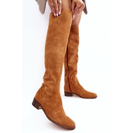 Dame-over-the-knee-støvler i ruskind med flad kamel Hewanella brun 4