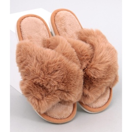Parris Camel tøfler med krydsrem brun 1