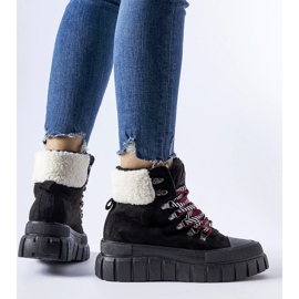 Sorte isolerede sneakers på Ottiol platformen 1