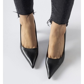 Sort Tore pumps med asymmetrisk hæl 2