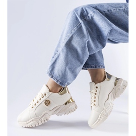 Beige sneakers med en massiv Arpaia-sål 1