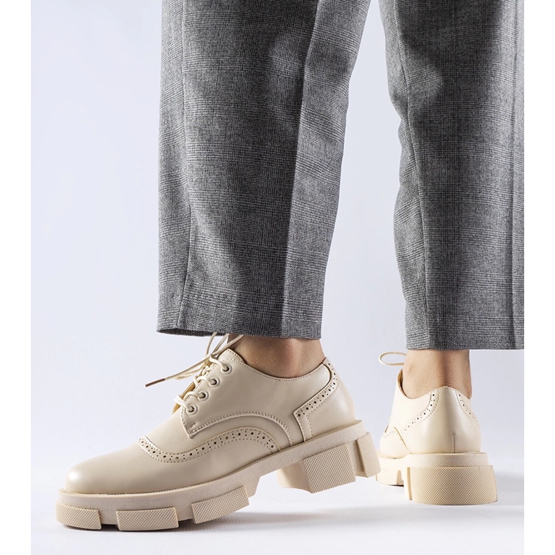 Beige Piazzetta sko med snøre 1