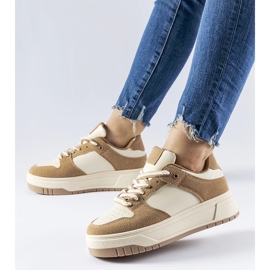 Beige sneakers på Crim platformen 1