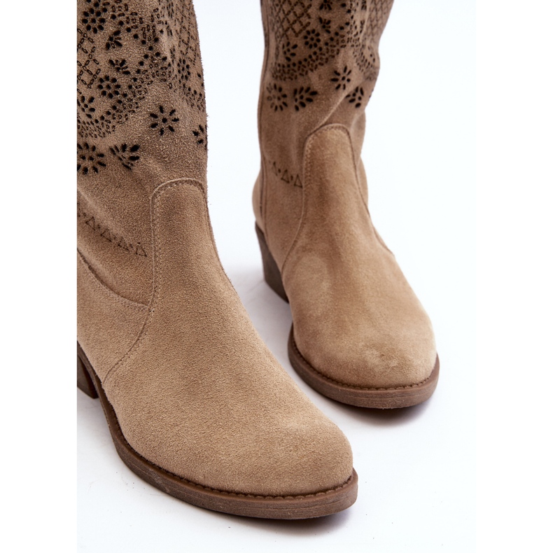 Zazoo 4043 gennembrudt beige ruskind støvler med lav hæl 1