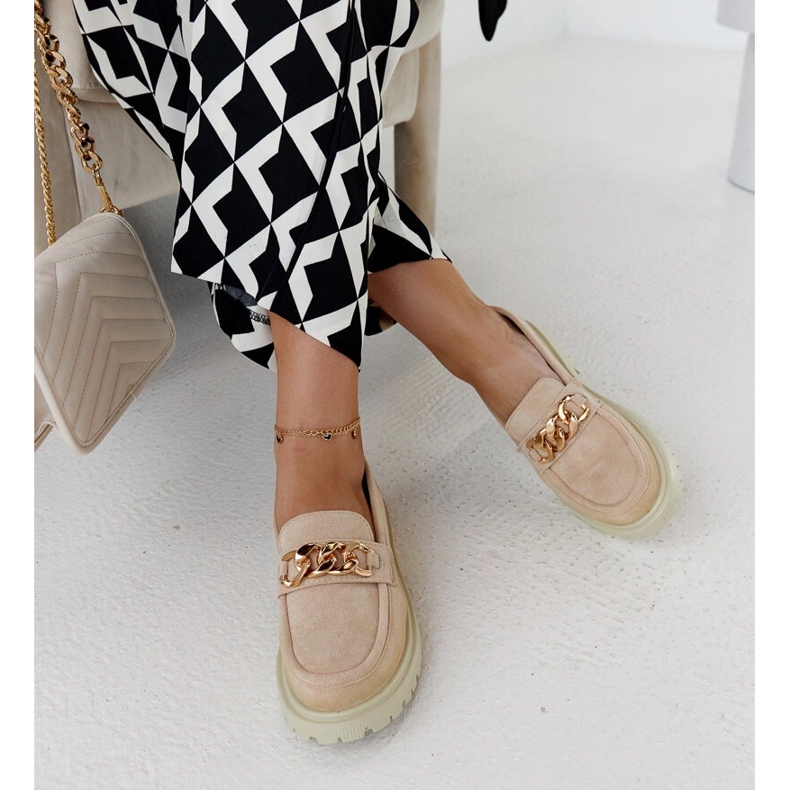 Beige ruskindsmokkasiner fra Elenor 1
