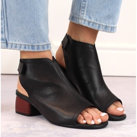 Læderkomfortable højhælede sandaler til kvinder med velcro Remonte R8770-01 sort 4