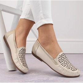 Komfortable sko i læder, gennembrudte mokkasiner til kvinder, beige Rieker L6350-60 8