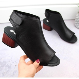 Læderkomfortable højhælede sandaler til kvinder med velcro Remonte R8770-01 sort 5