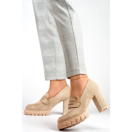 Beige højhælede mokkasiner 1