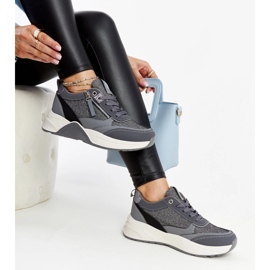 Grå skinnende sneakers på Makda platformen 2