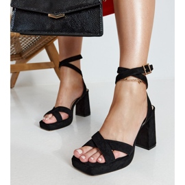 Salla-sandaler med højhælede sorte ruskind 2