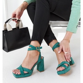 Højhælede Salla-sandaler i grønne ruskind 3