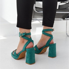 Højhælede Salla-sandaler i grønne ruskind 6