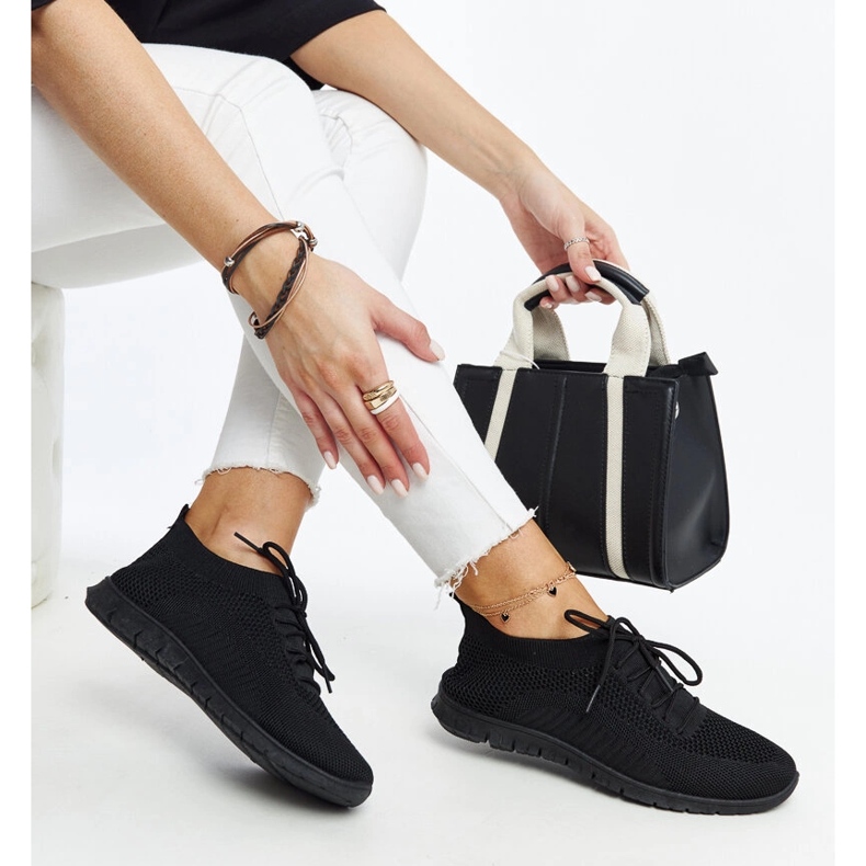 Zahira sneakers i sort stof 1