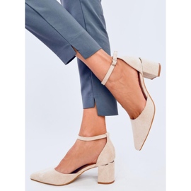 Harroi Beige pumps med ankelrem 2