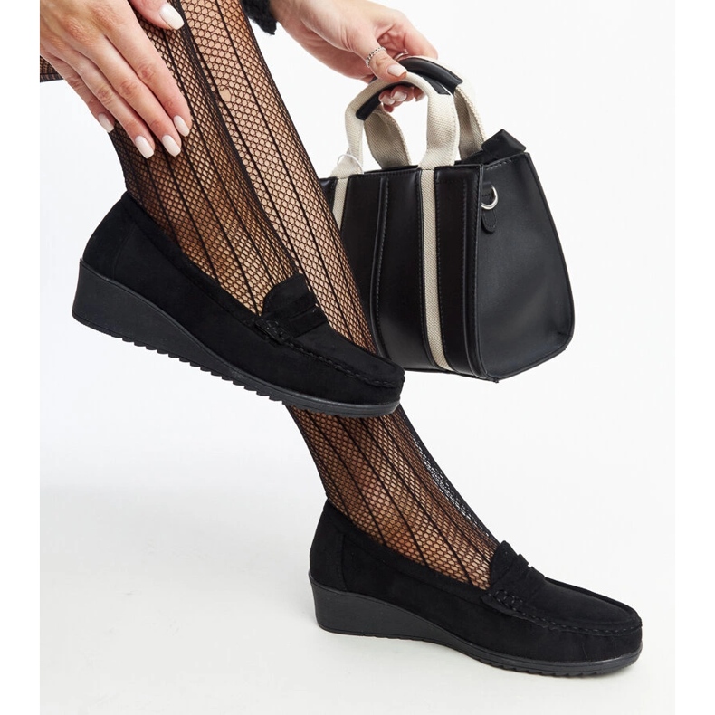 Sakena wedge loafers i sort ruskind 1