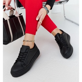 Sorte sneakers med tyk Ruta sål 1