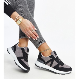 Sorte og grå sneakers på Sanela platformen 1