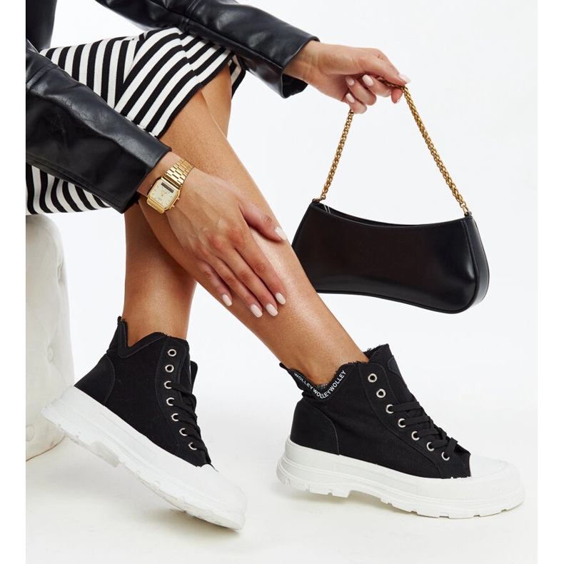 Nura høje sorte sneakers med fordybninger 1