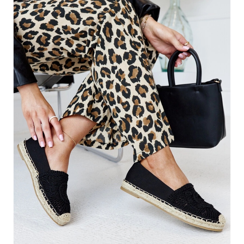 Sorte espadriller med Kalba-broderi 1