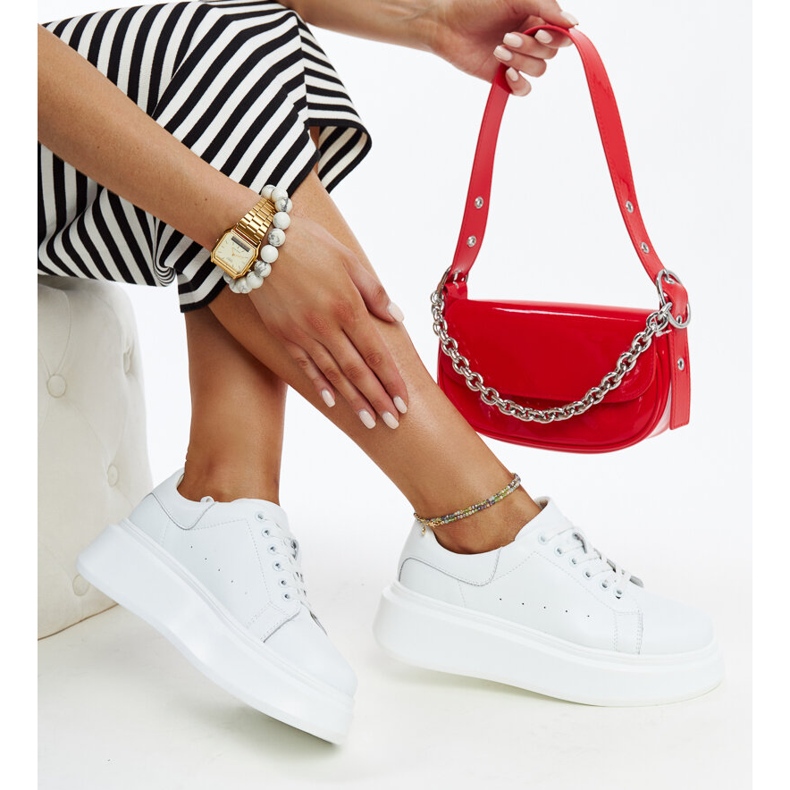 Sneakers i hvid læder 1