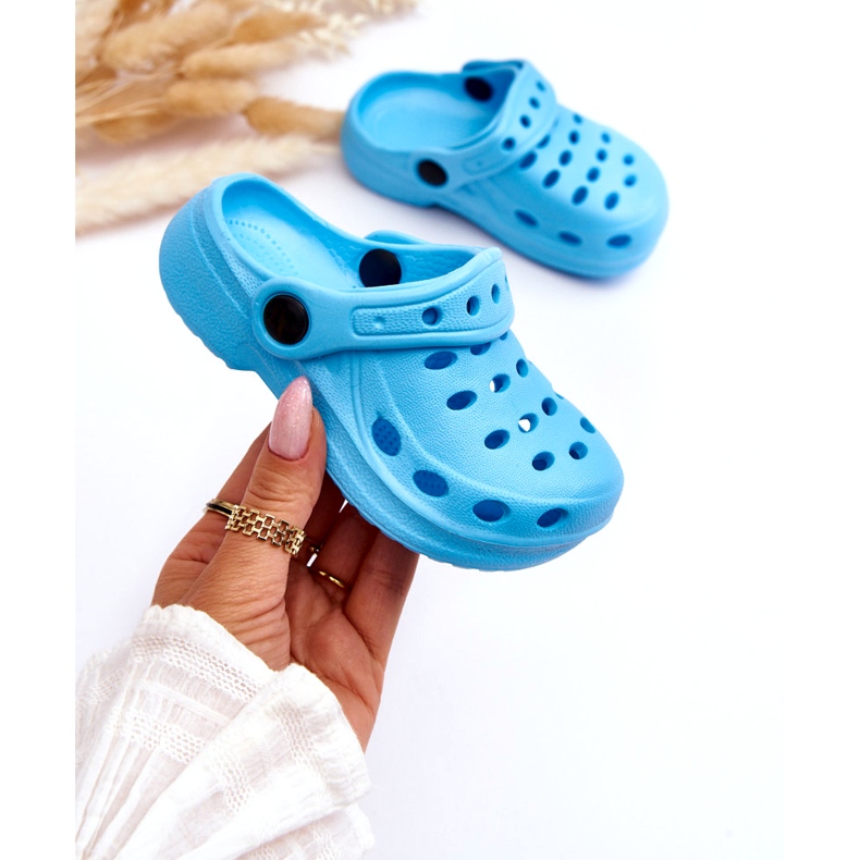 Lyseblå skum flip flops 3