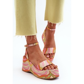Mønstrede sandaler på en platform og kile Multicolor Wiandia flerfarvet 5