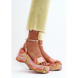Mønstrede sandaler på en platform og kile Multicolor Wiandia flerfarvet 2