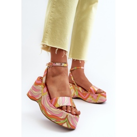 Mønstrede sandaler på en platform og kile Multicolor Wiandia flerfarvet 3