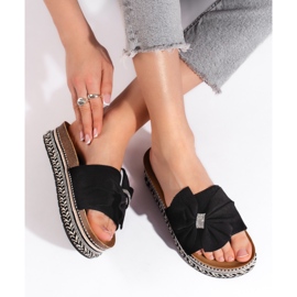 Sorte ruskindsflip-flops med sløjfe 1