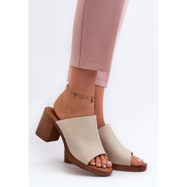 Elegante, lette dametøfler med høje hæle, Beige Varnila brun 2
