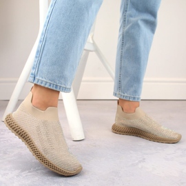 S.Barski Slip-on sportssko til kvinder med zirkoner, beige D&amp;A TW121 1