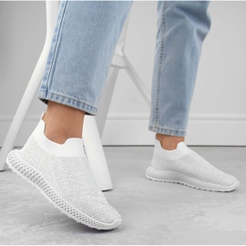 S.Barski Slip-on sportssko til kvinder med zirkoner, hvid D&amp;A TW121 2