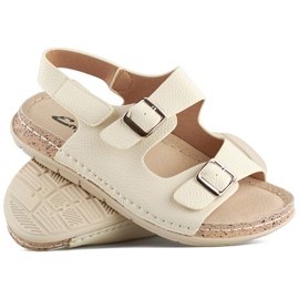Komfortable beige damesandaler med velcrolukning 1