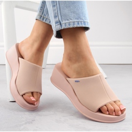 Komfortable dametøfler med duft i nude wedge Zaxy LL285083 beige 1