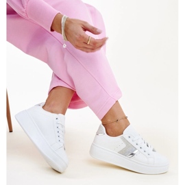 Hvide Basmalia sneakers 1