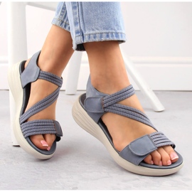 Komfortable sandaler til kvinder med velcro og elastik, blå eVento 7056 1