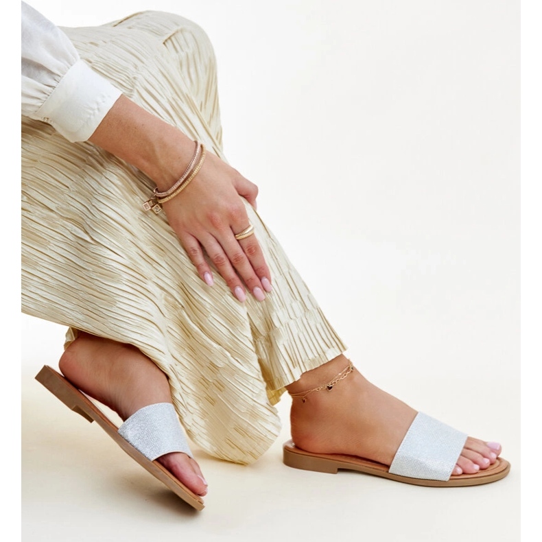 Sølvblanke Anilsa flip-flops 1