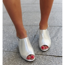 Perforerede højhælede sandaler med Lia læder indersål sølv 2