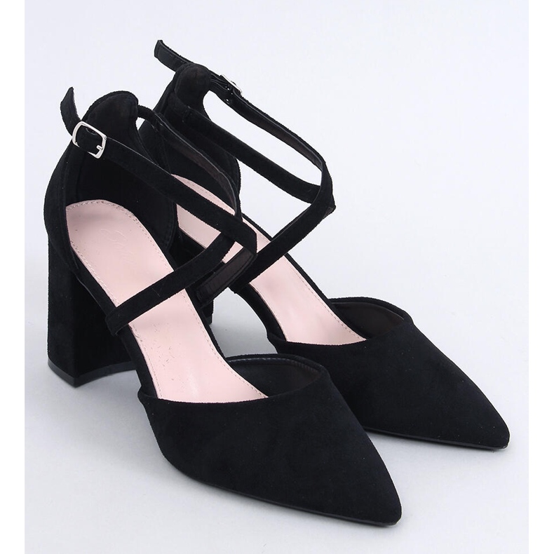 Thoiss Black cross-strop pumps sort 1