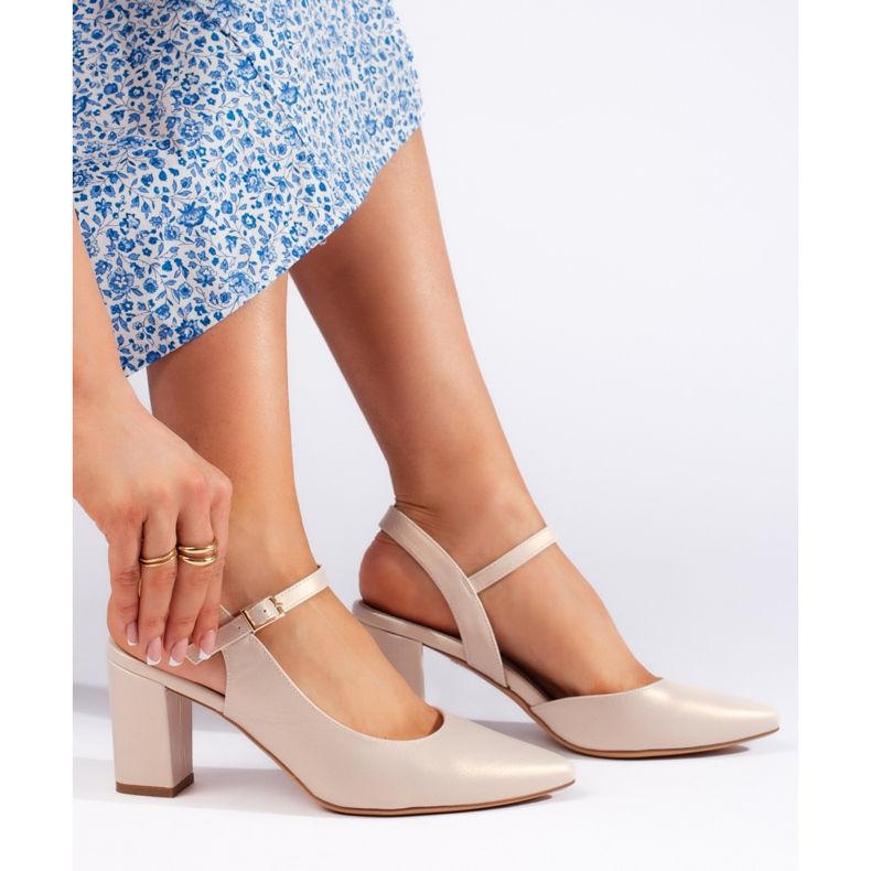 Stilfulde beige pumps til kvinder fra Sergio Leone 1